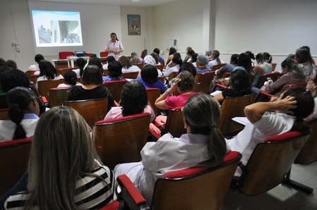 Evangelina Rosa oferece curso de prevenção de risco de queda para funcionários