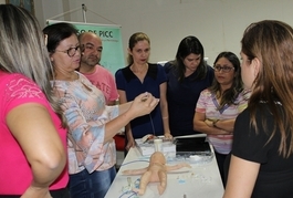 Enfermeiros da Evangelina Rosa participam de capacitação em PICC