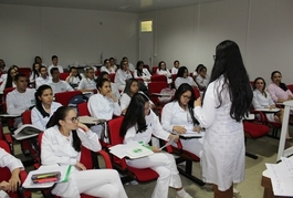 Acadêmicos de enfermagem participam de capacitação sobre Segurança do Paciente