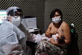 Judoca Sarah Menezes leva filha para fazer testes na Maternidade Evangelina Rosa